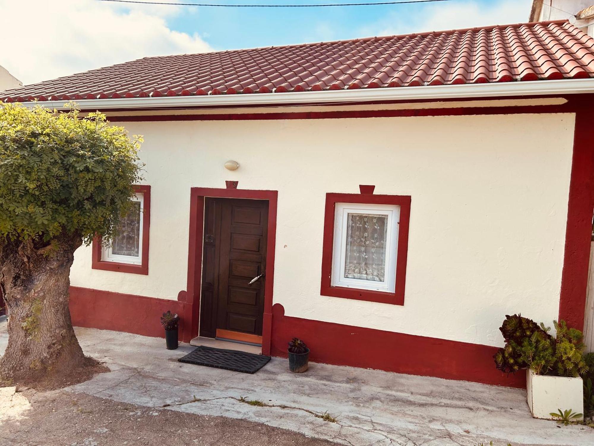 Mae Carril Chalet